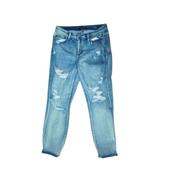 Judy Blue Size 11/ 30 Distressed STRETCH Boyfriend Fit Cropped Denim Jeans - Picture 1 of 2